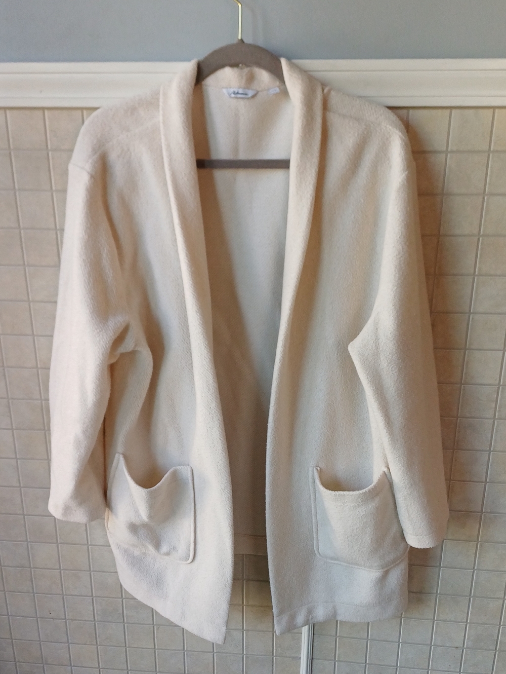 Reitmans Cream Coloured Shacket